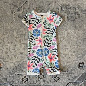 Tea Collection starfish shortie sleeper, 18-24 mo